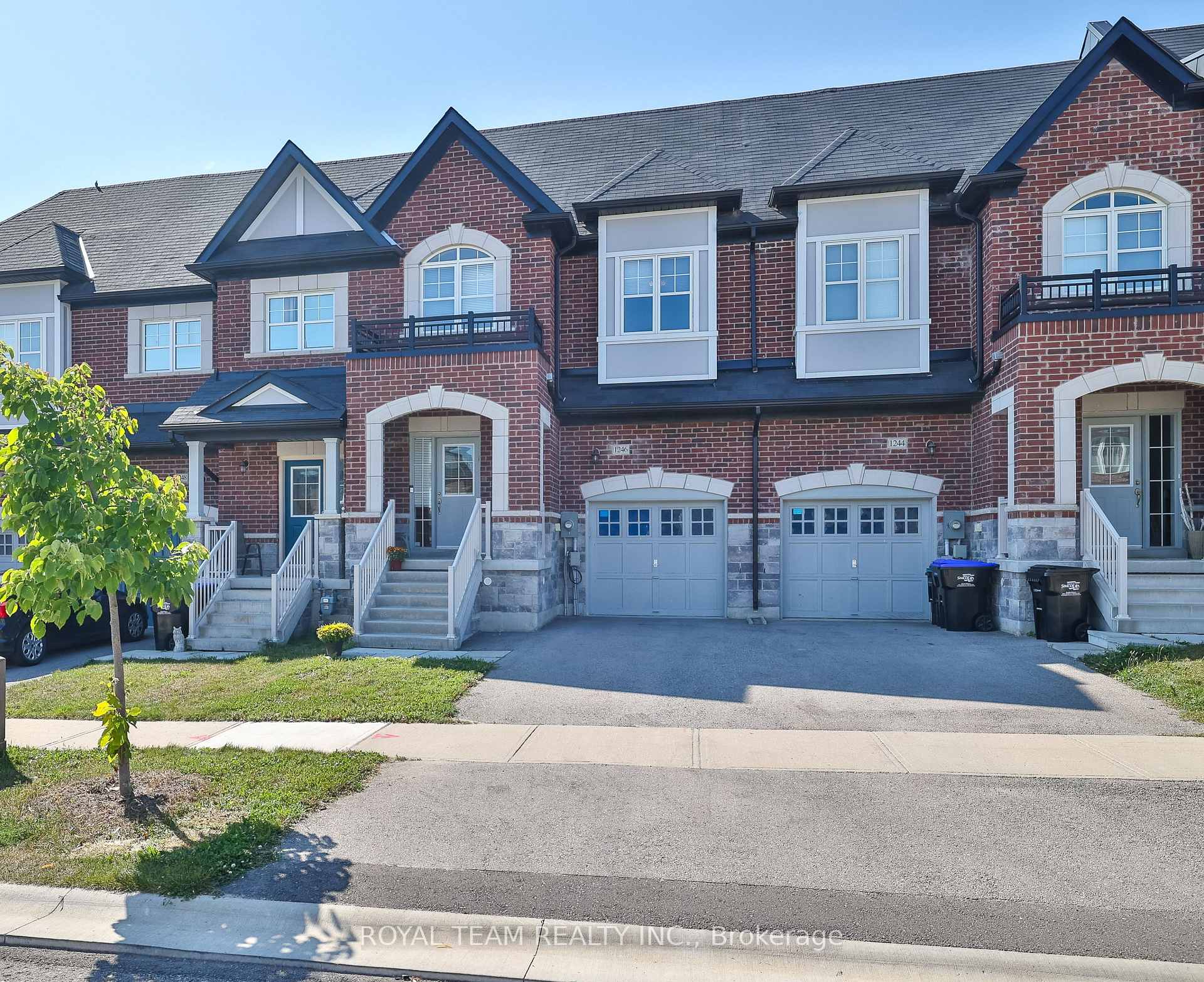 Front of 1246 Peelar Crescent
