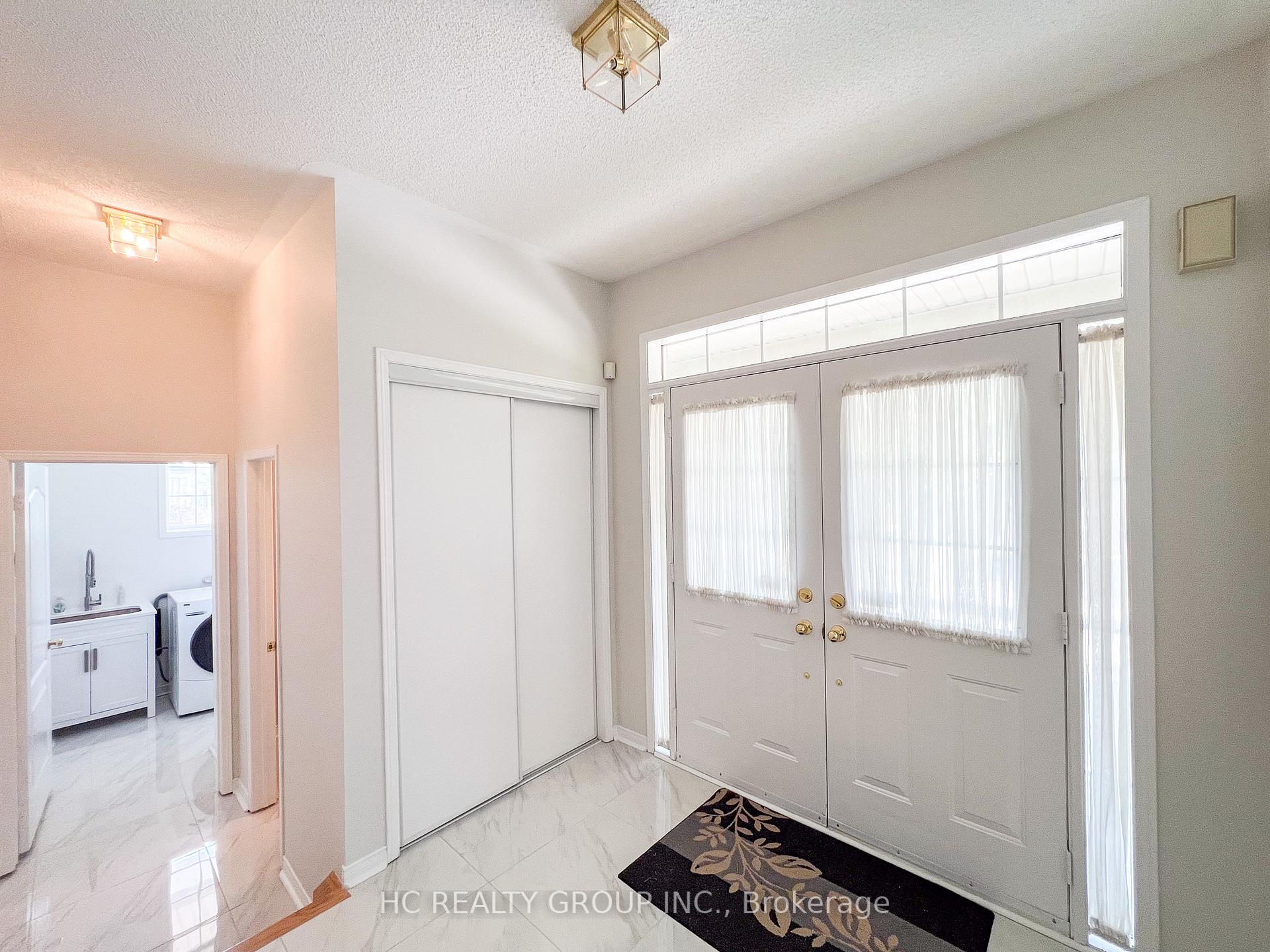 Photo 4 of 58 Cynthia Jean Street, Markham, Berczy — HOMEH