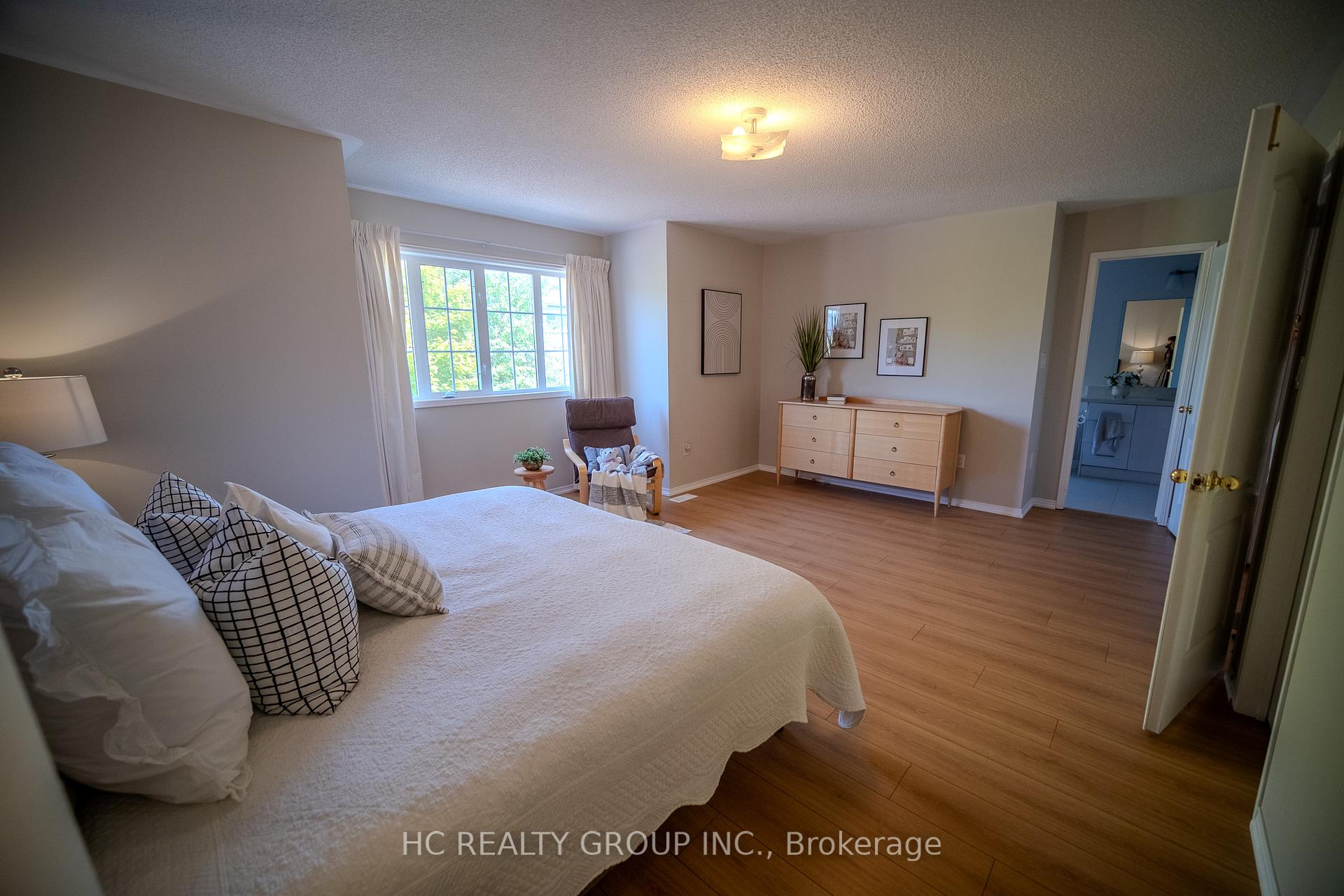 Photo 22 of 58 Cynthia Jean Street, Markham, Berczy — HOMEH