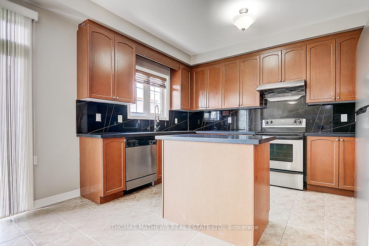 Photo 17 of 25 Turnhouse Crescent, Markham, Box Grove — HOMEH