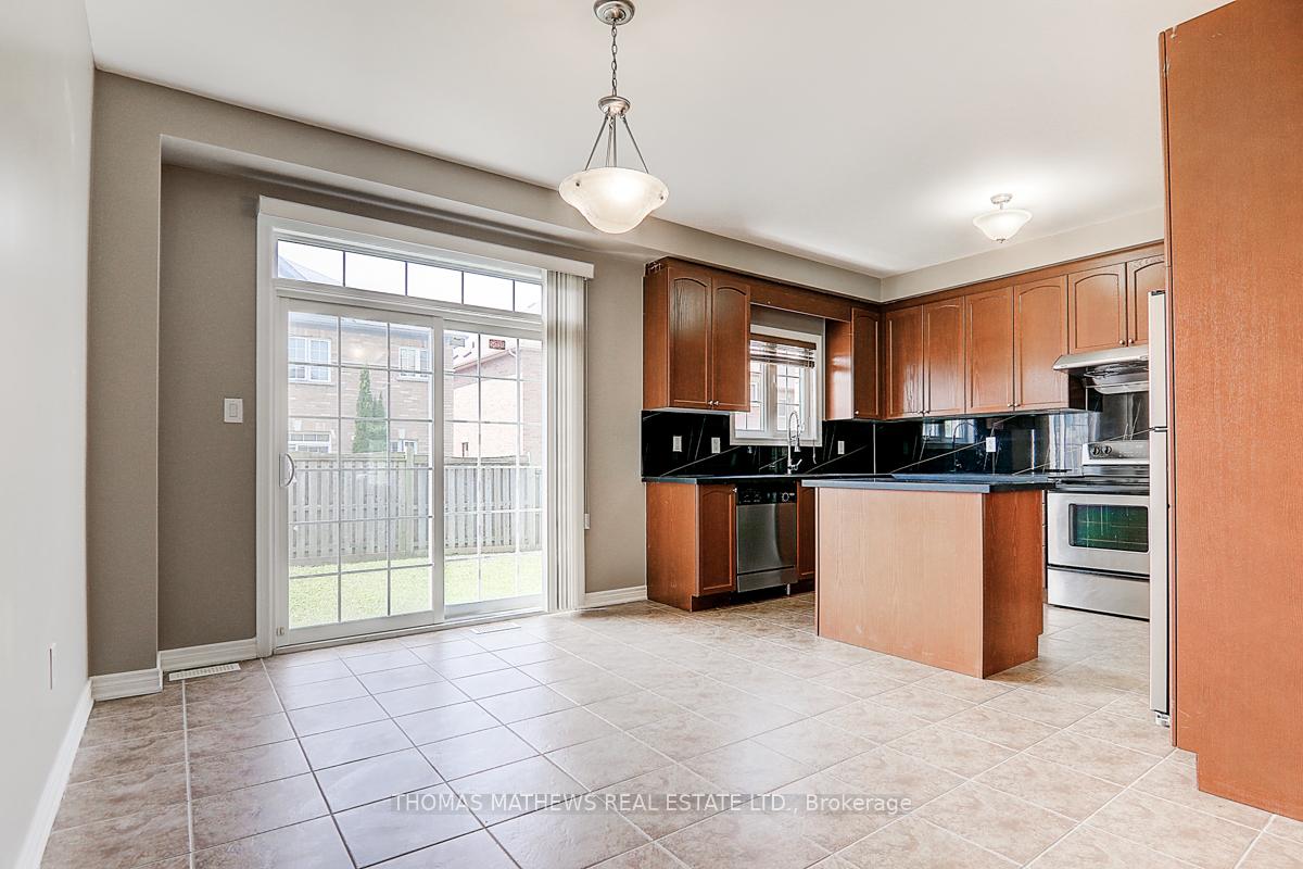 Photo 18 of 25 Turnhouse Crescent, Markham, Box Grove — HOMEH