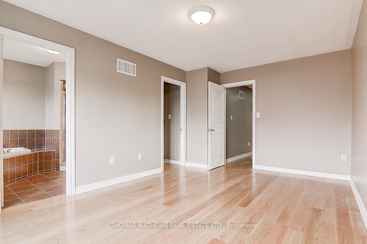 Photo 32 of 25 Turnhouse Crescent, Markham, Box Grove — HOMEH