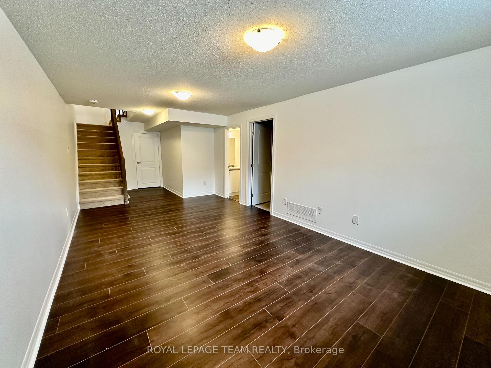 Photo 8 of 543 Rioja Street, Ottawa, Kanata - Emerald Meadows/Trailwest — HOMEH