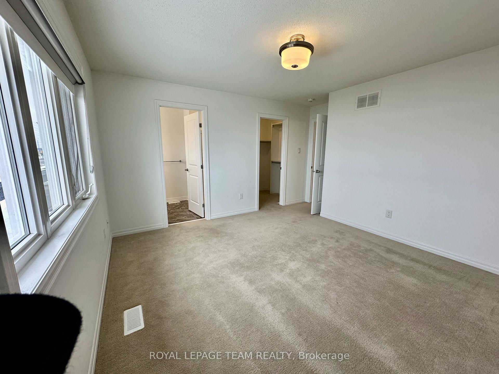 Photo 10 of 543 Rioja Street, Ottawa, Kanata - Emerald Meadows/Trailwest — HOMEH