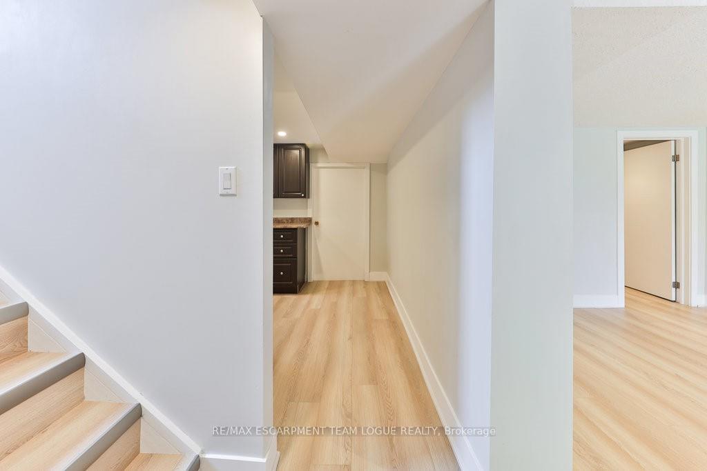 Photo 29 of 50 Cornell Avenue, Kitchener — HOMEH