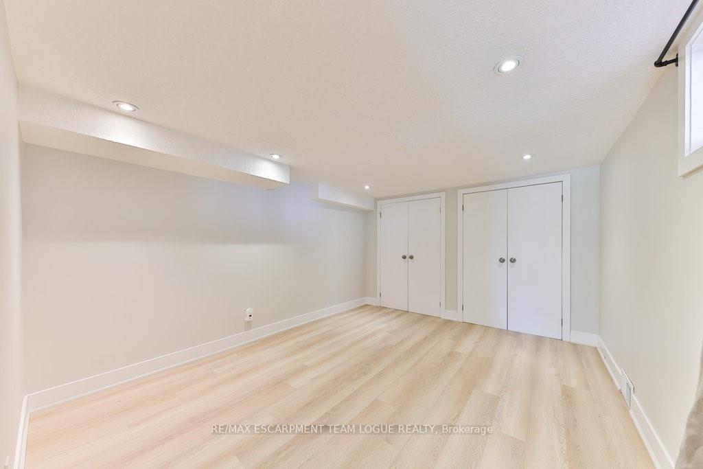 Photo 38 of 50 Cornell Avenue, Kitchener — HOMEH