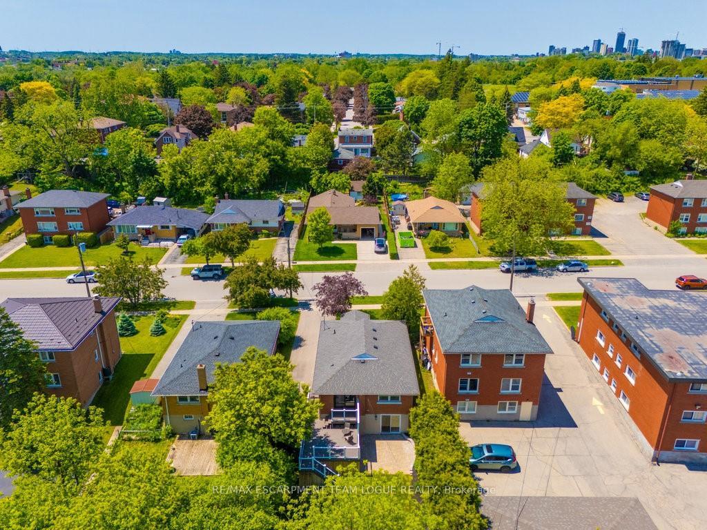 Photo 49 of 50 Cornell Avenue, Kitchener — HOMEH