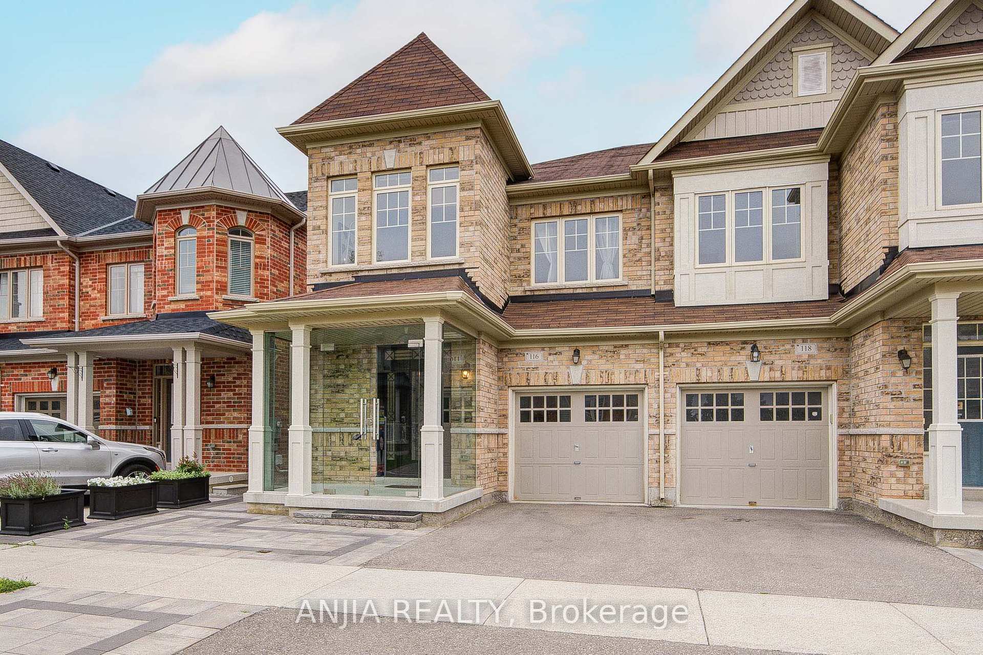 Photo 2 of 116 Hubner Avenue, Markham, Berczy — HOMEH