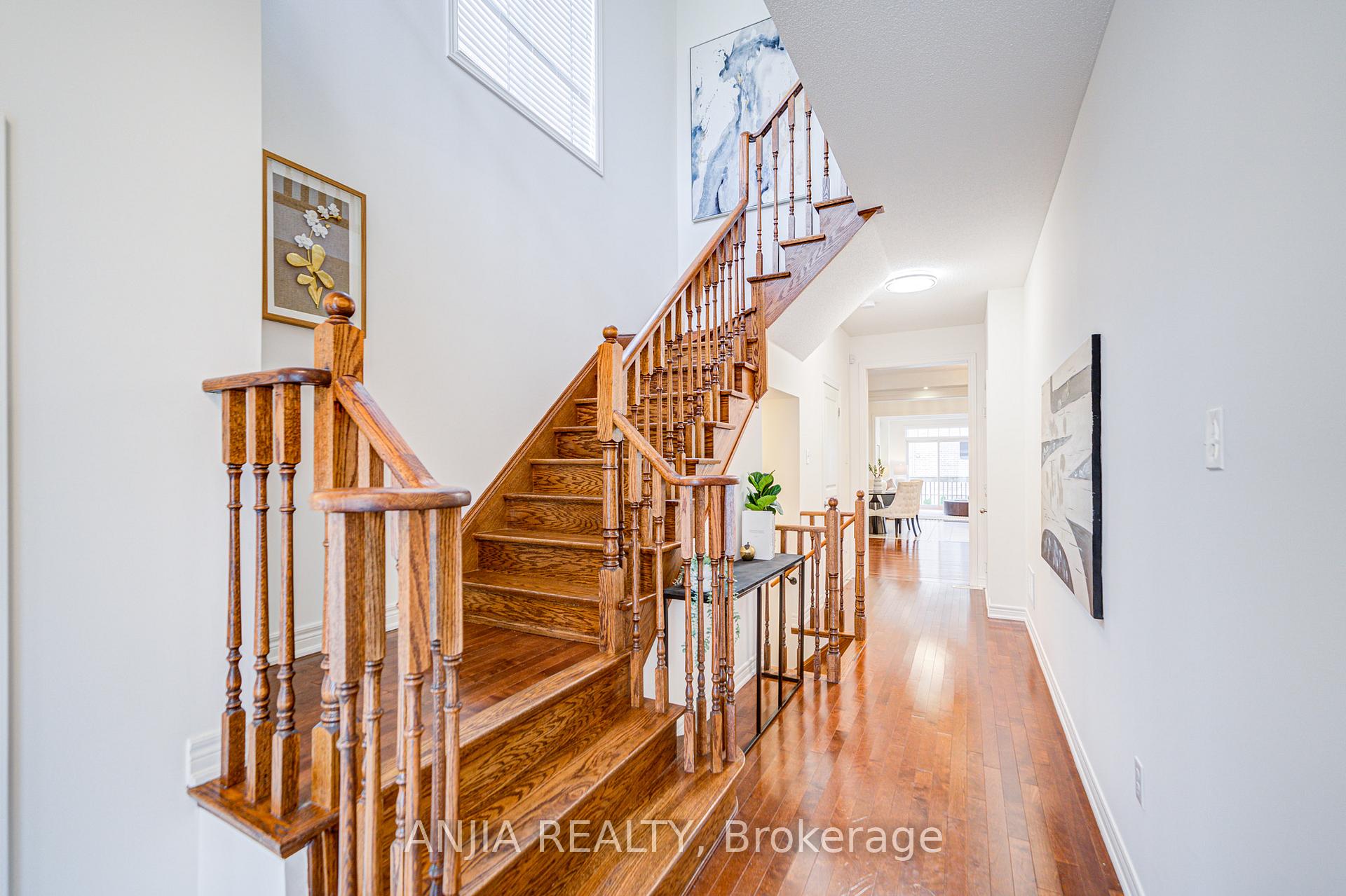 Photo 5 of 116 Hubner Avenue, Markham, Berczy — HOMEH