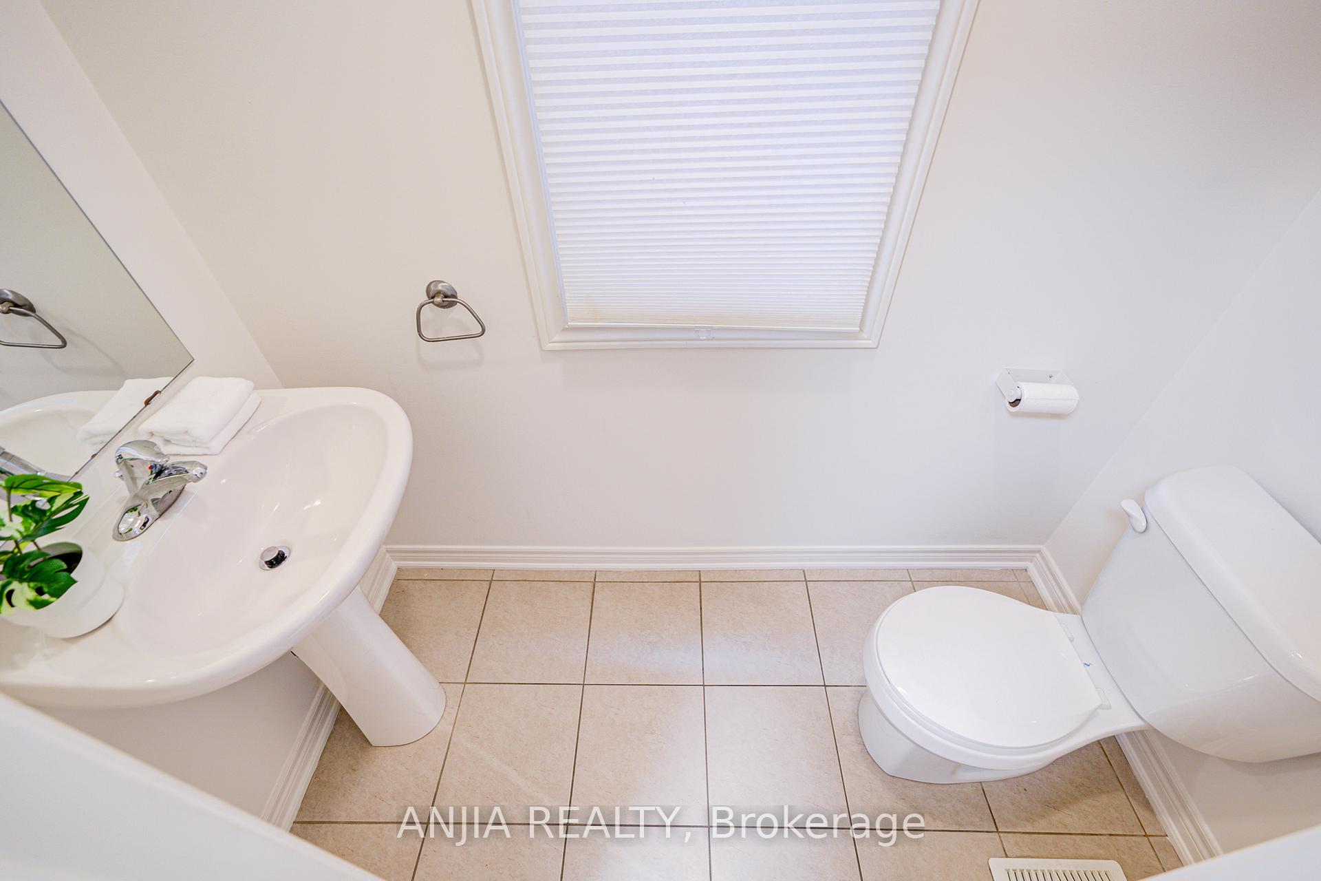 Photo 7 of 116 Hubner Avenue, Markham, Berczy — HOMEH