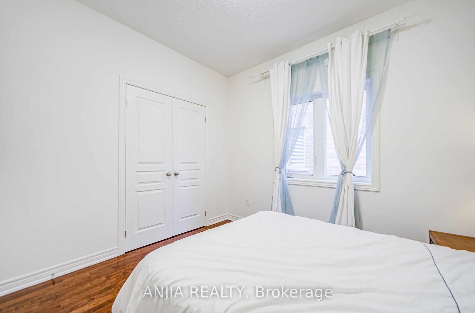 Photo 37 of 116 Hubner Avenue, Markham, Berczy — HOMEH