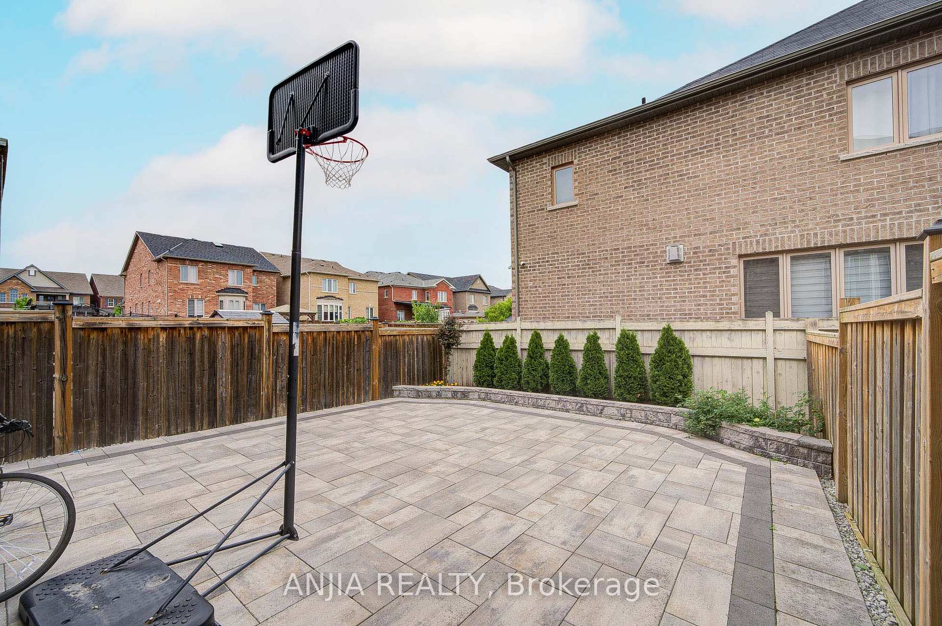Photo 49 of 116 Hubner Avenue, Markham, Berczy — HOMEH