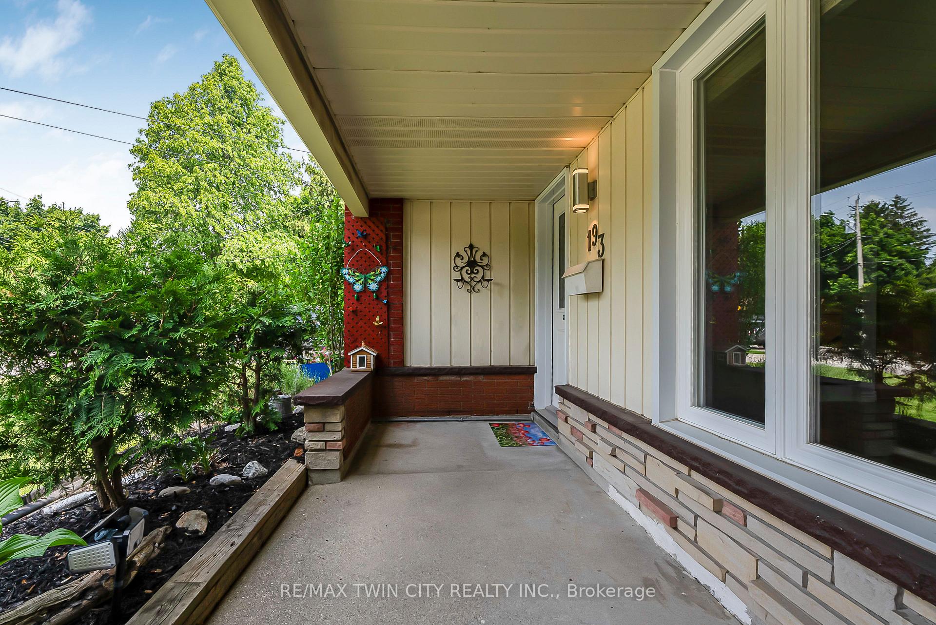 Photo 8 of 193 Carson Drive, Kitchener — HOMEH