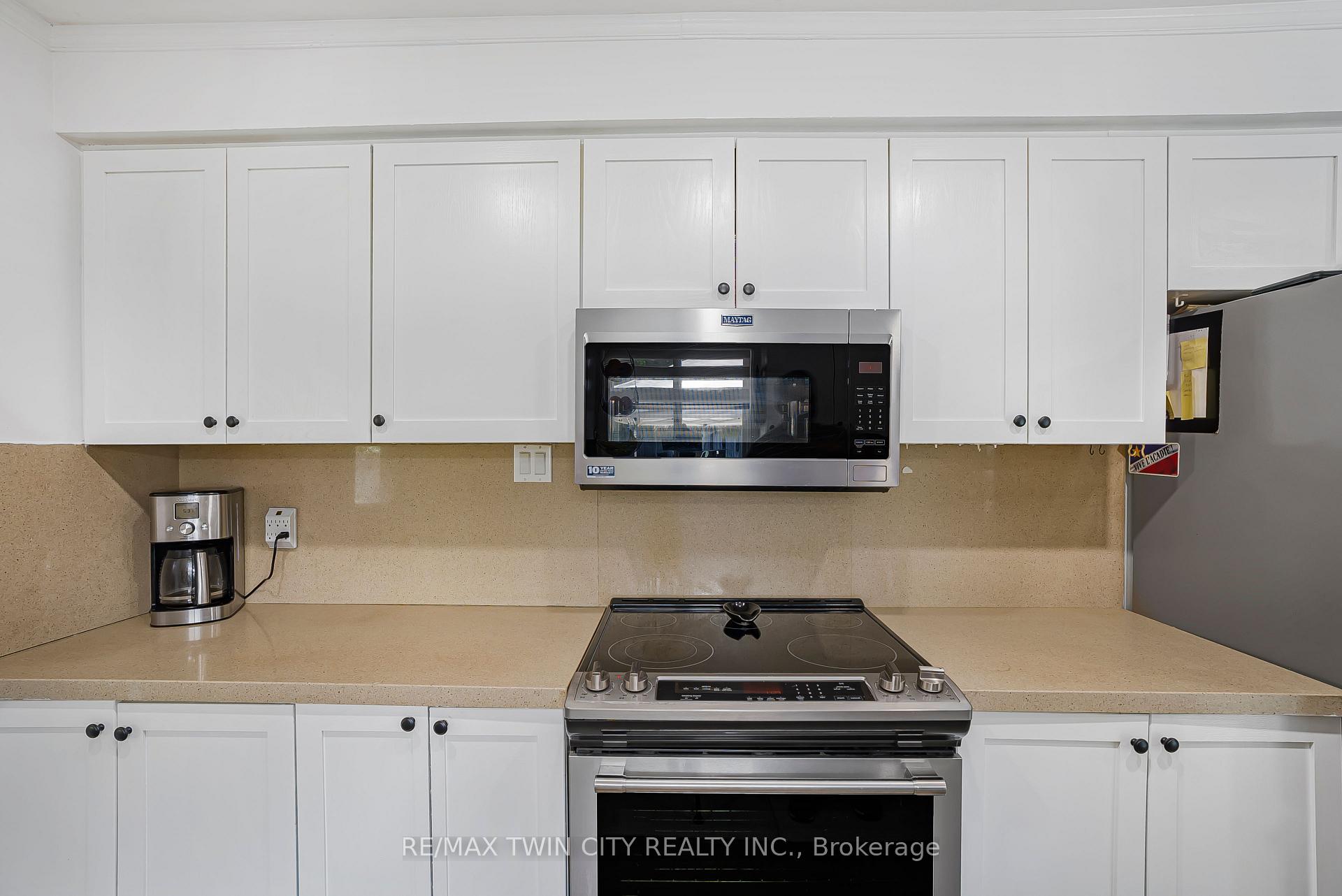 Photo 22 of 193 Carson Drive, Kitchener — HOMEH