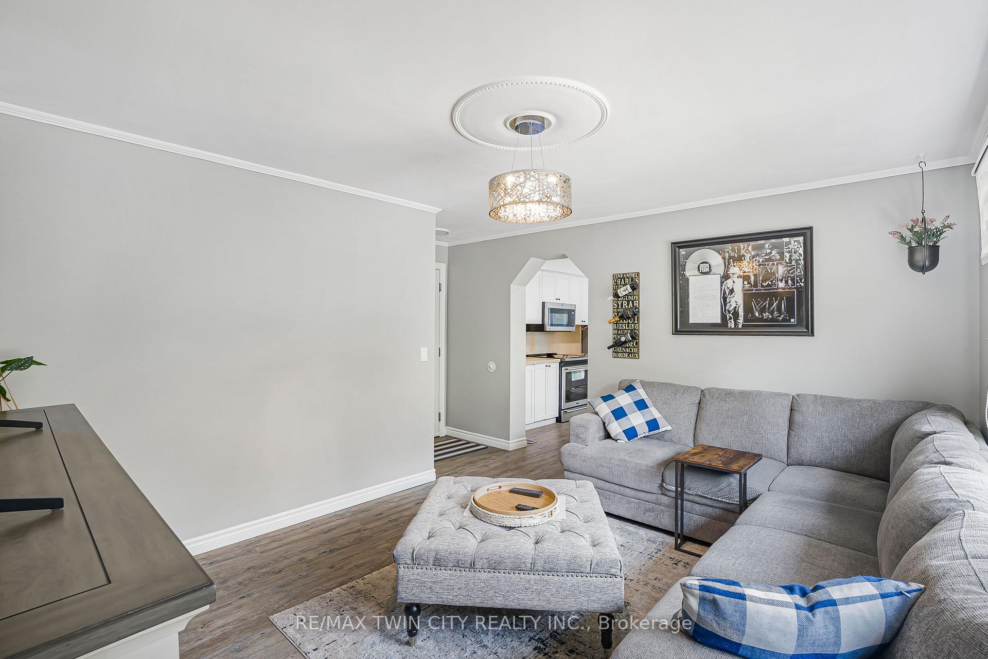 Photo 24 of 193 Carson Drive, Kitchener — HOMEH