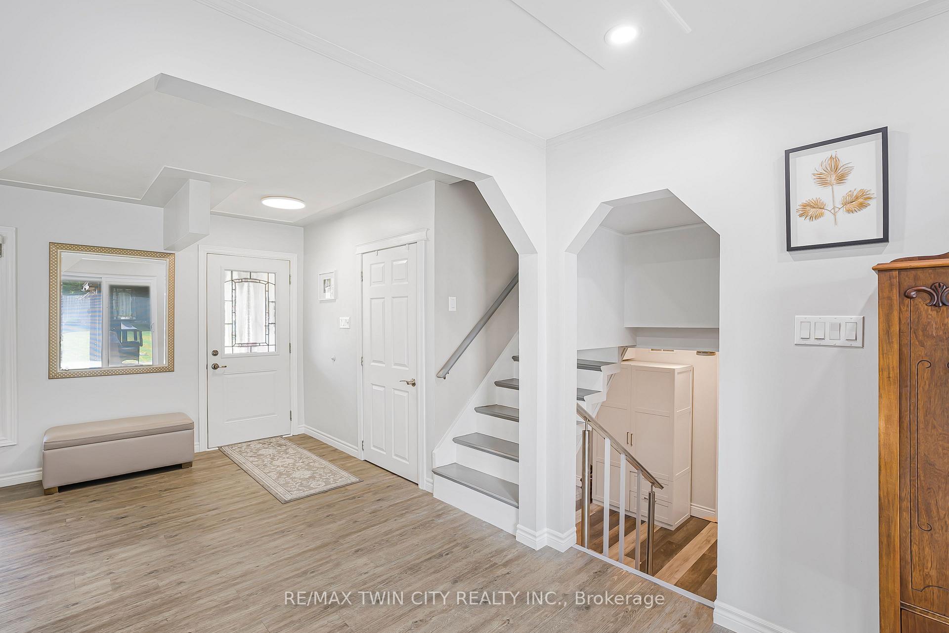 Photo 27 of 193 Carson Drive, Kitchener — HOMEH