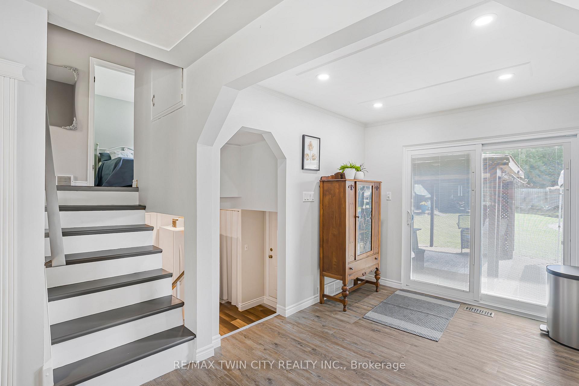 Photo 28 of 193 Carson Drive, Kitchener — HOMEH