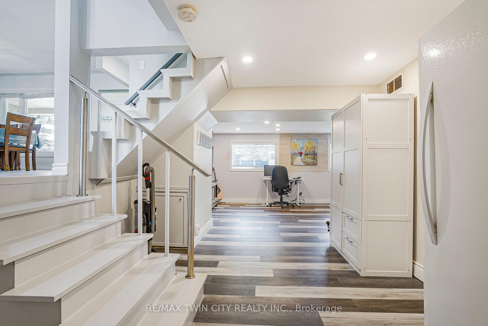 Photo 40 of 193 Carson Drive, Kitchener — HOMEH