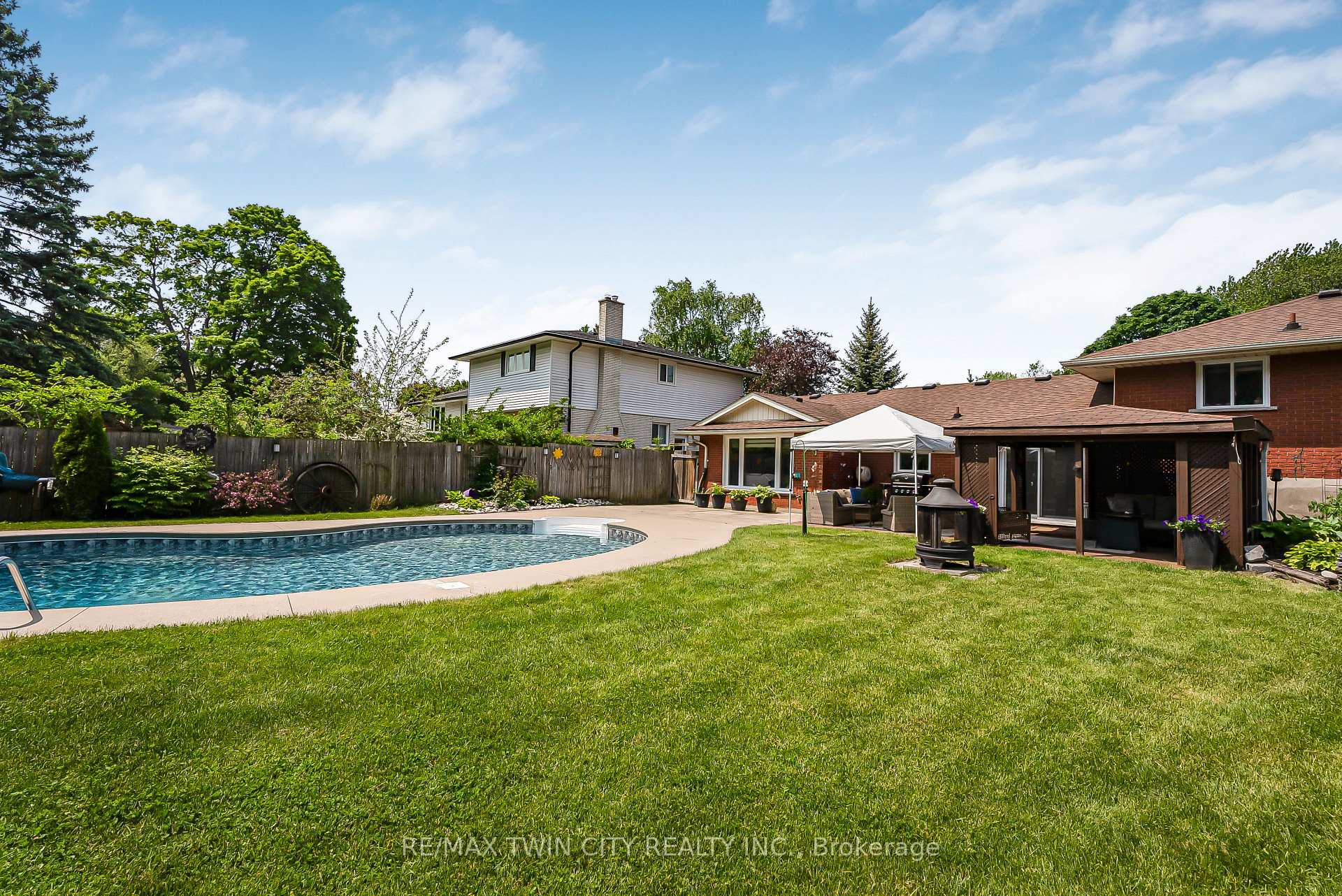 Photo 50 of 193 Carson Drive, Kitchener — HOMEH