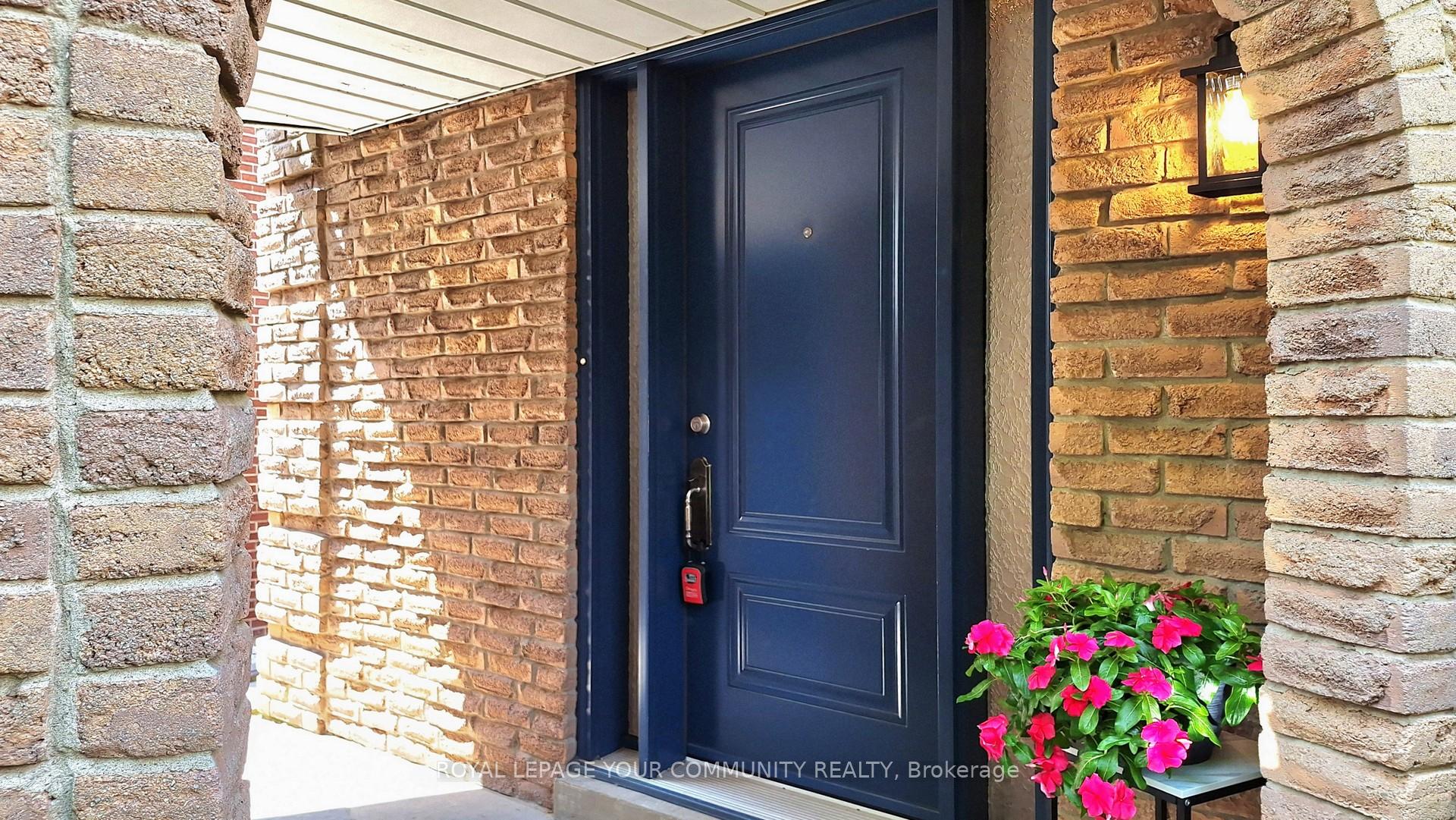 Photo 7 of 42 Holsworthy Crescent, Markham, German Mills — HOMEH