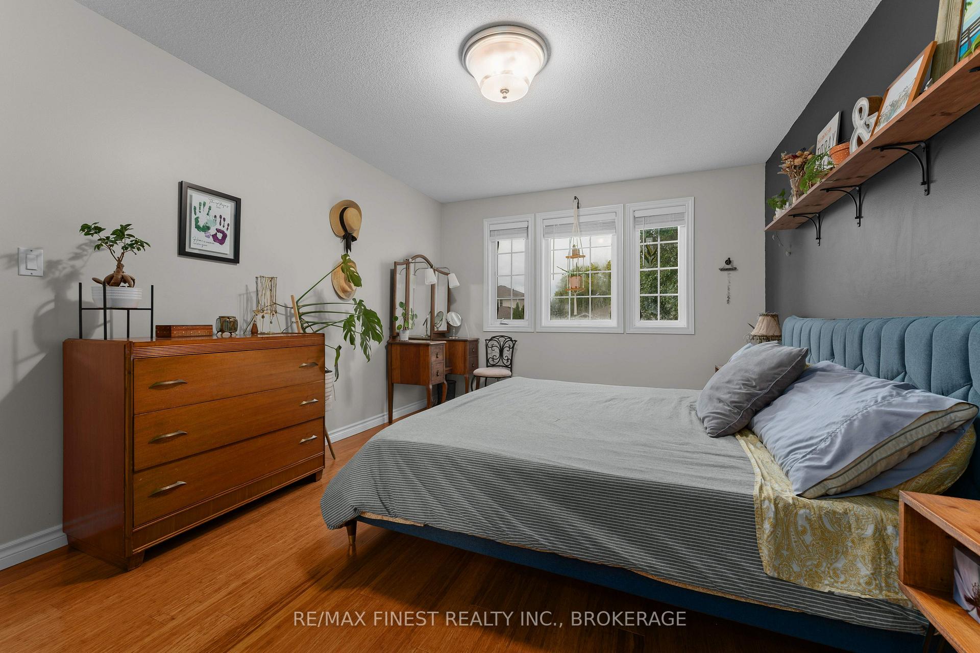 Photo 17 of 910 Lombardy Street, Kingston, South of Taylor-Kidd Blvd — HOMEH