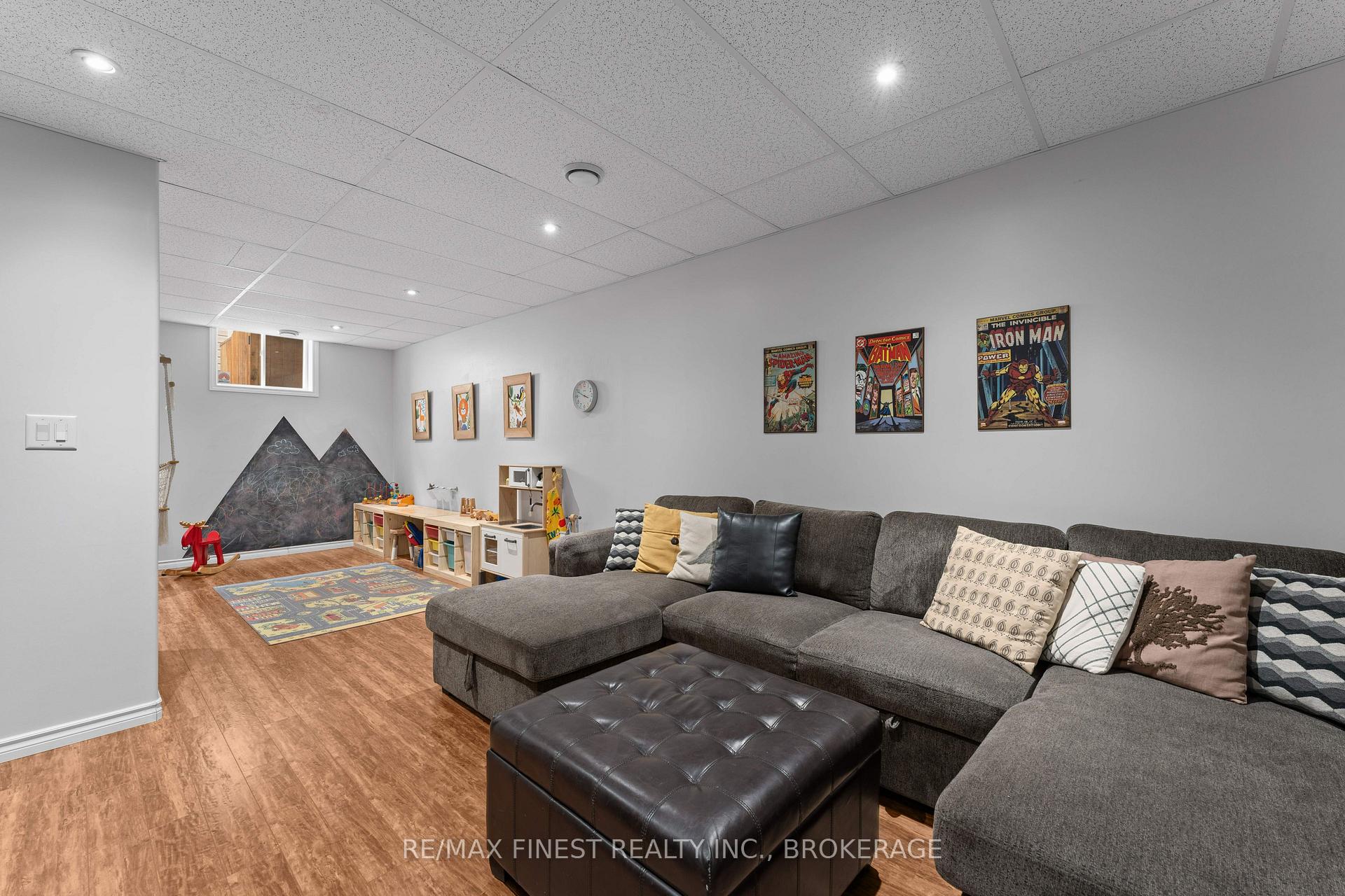 Photo 30 of 910 Lombardy Street, Kingston, South of Taylor-Kidd Blvd — HOMEH