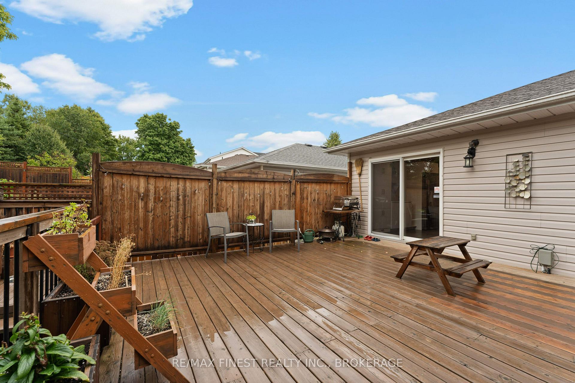 Photo 35 of 910 Lombardy Street, Kingston, South of Taylor-Kidd Blvd — HOMEH