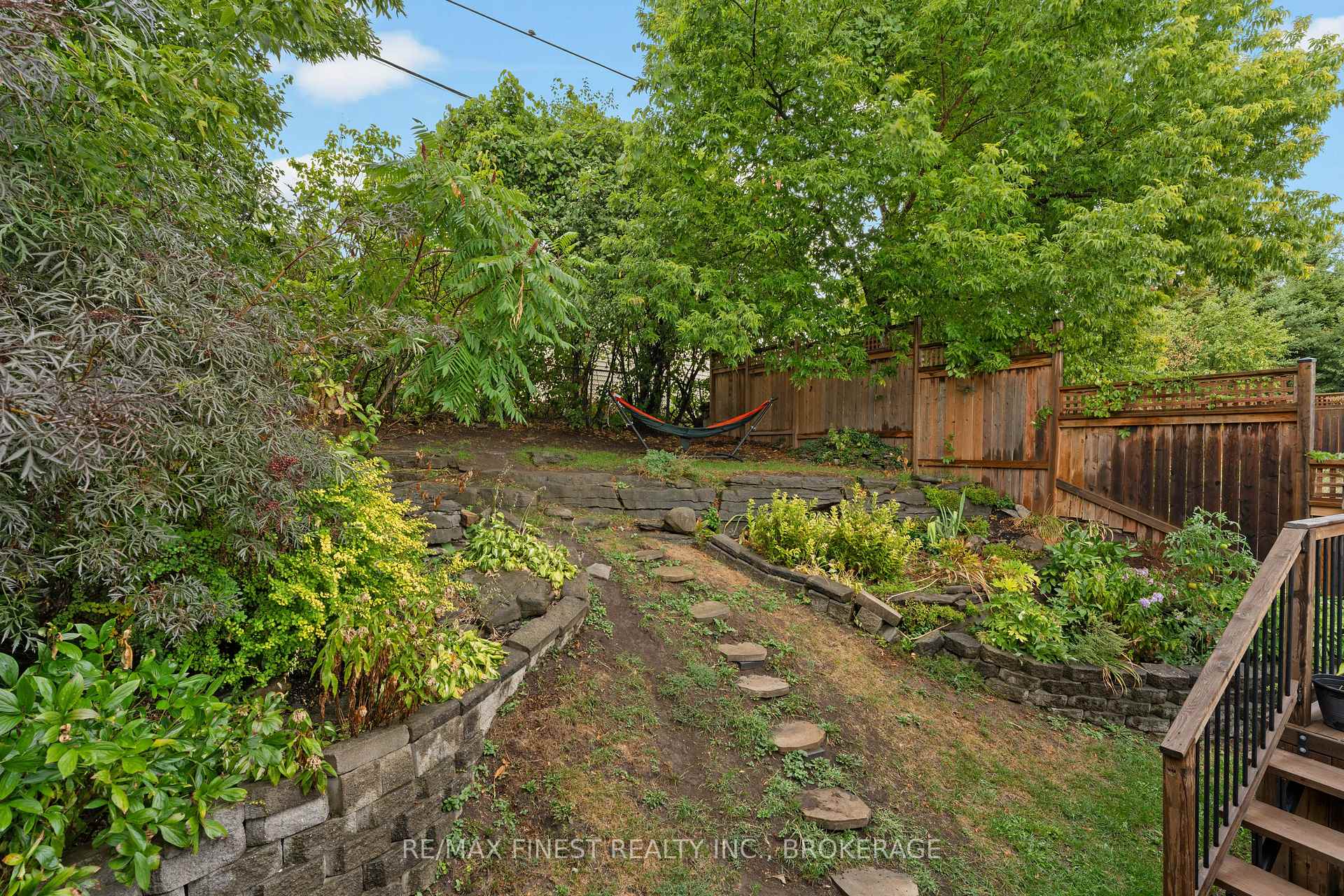 Photo 37 of 910 Lombardy Street, Kingston, South of Taylor-Kidd Blvd — HOMEH