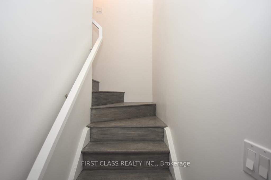 Photo 2 of Unit Bsmt, 35 Hubner Avenue, Markham, Berczy — HOMEH