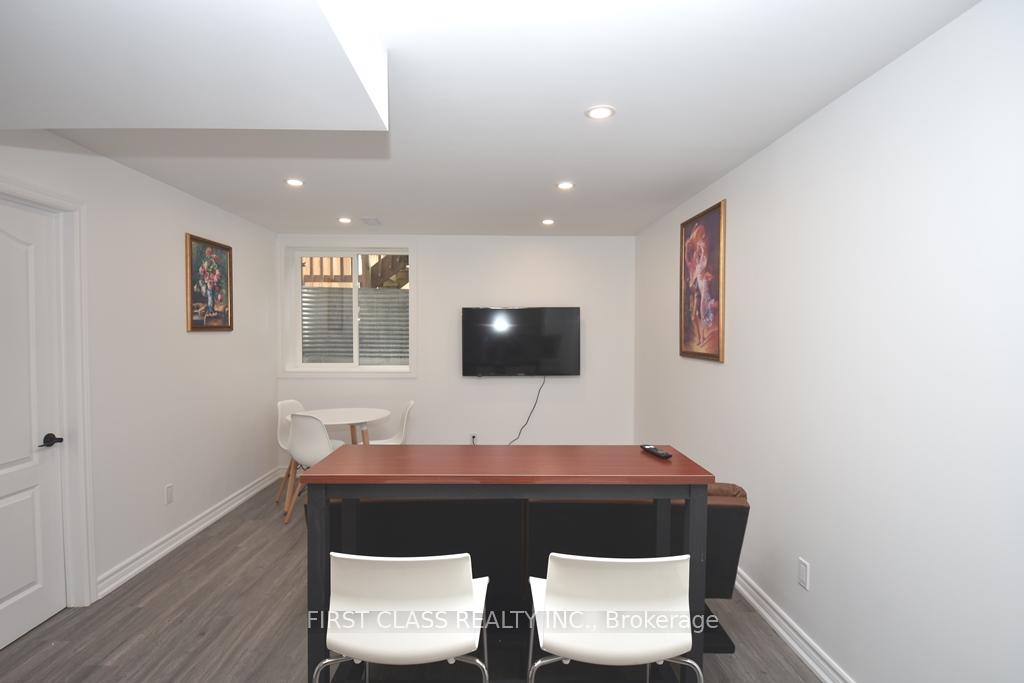 Photo 6 of Unit Bsmt, 35 Hubner Avenue, Markham, Berczy — HOMEH