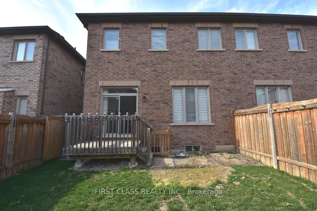 Photo 15 of Unit Bsmt, 35 Hubner Avenue, Markham, Berczy — HOMEH