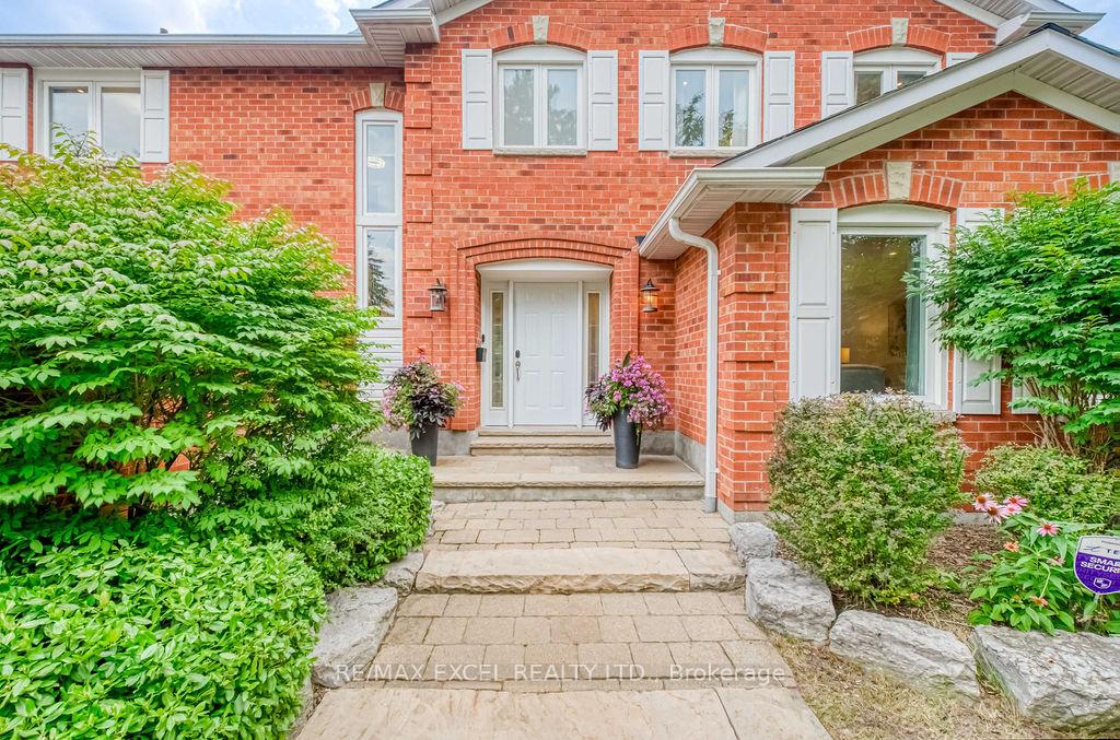 Photo 3 of 3 Delhi Crescent, Markham, Unionville — HOMEH