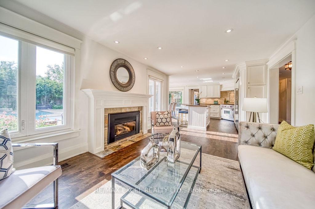 Photo 13 of 3 Delhi Crescent, Markham, Unionville — HOMEH