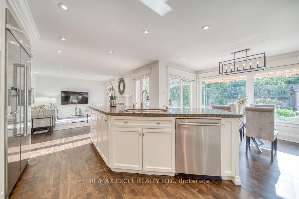 Photo 18 of 3 Delhi Crescent, Markham, Unionville — HOMEH