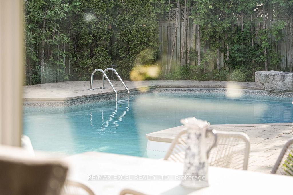 Photo 20 of 3 Delhi Crescent, Markham, Unionville — HOMEH