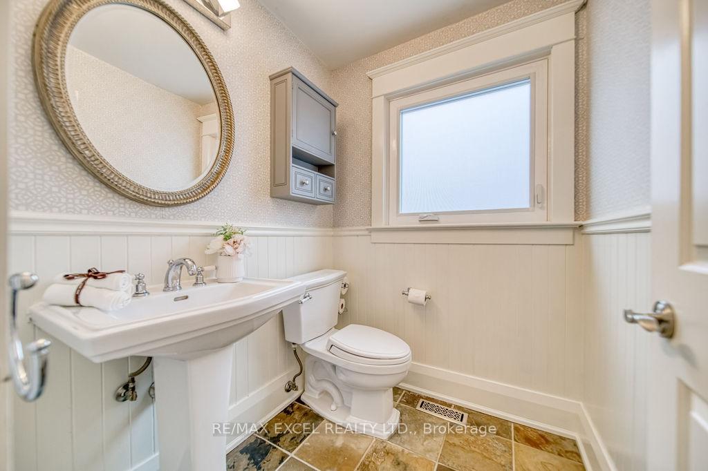 Photo 23 of 3 Delhi Crescent, Markham, Unionville — HOMEH
