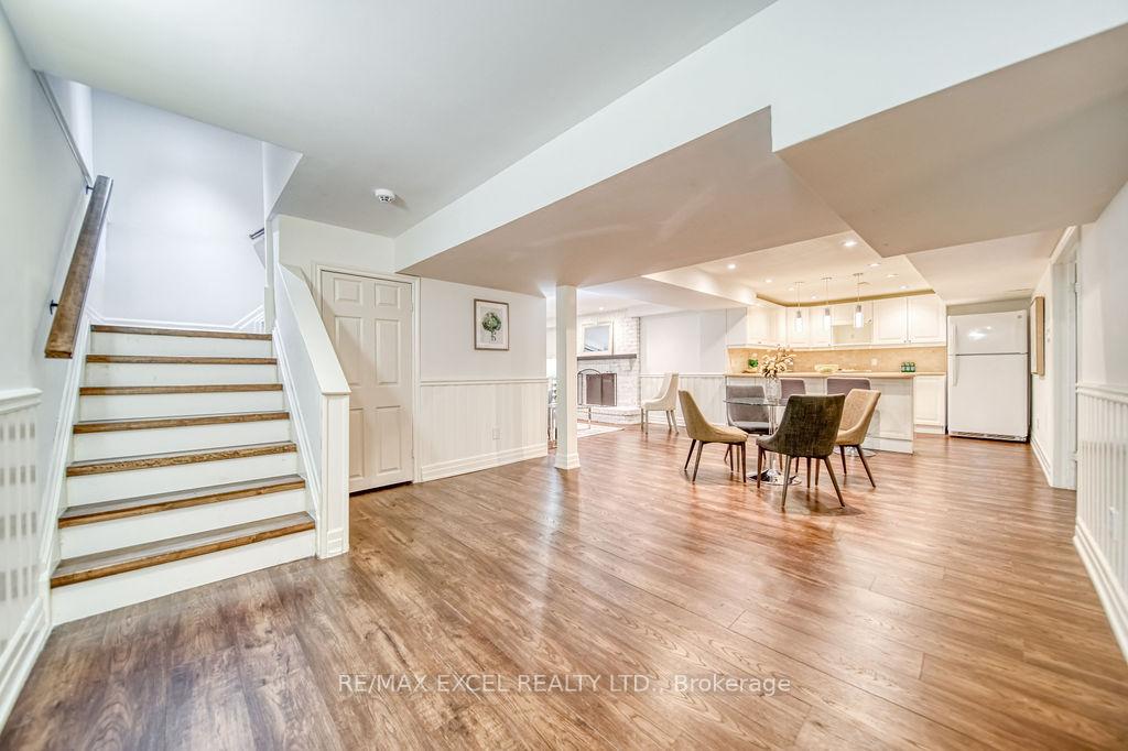 Photo 34 of 3 Delhi Crescent, Markham, Unionville — HOMEH