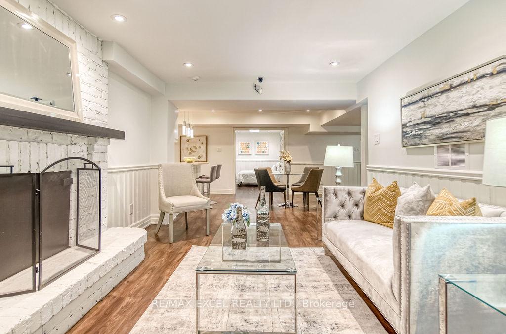 Photo 39 of 3 Delhi Crescent, Markham, Unionville — HOMEH