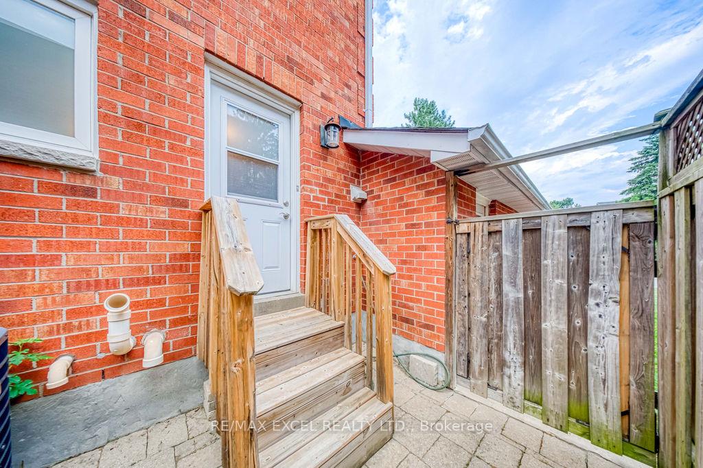 Photo 50 of 3 Delhi Crescent, Markham, Unionville — HOMEH