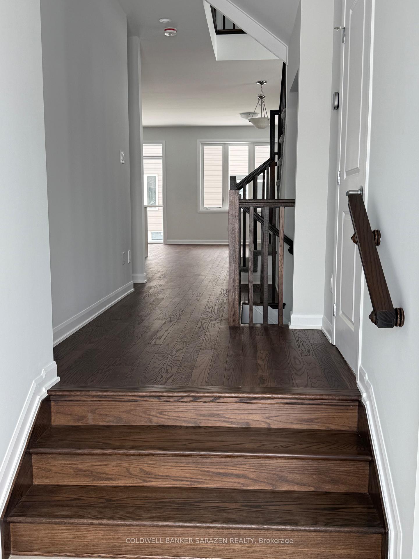 Photo 2 of 741 Fairline Row N, Ottawa, Kanata - Emerald Meadows/Trailwest — HOMEH
