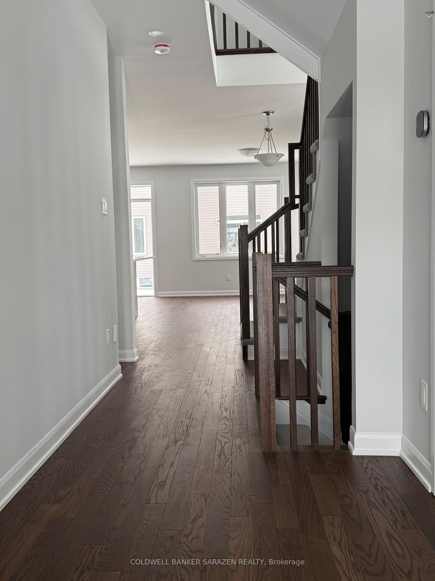 Photo 3 of 741 Fairline Row N, Ottawa, Kanata - Emerald Meadows/Trailwest — HOMEH