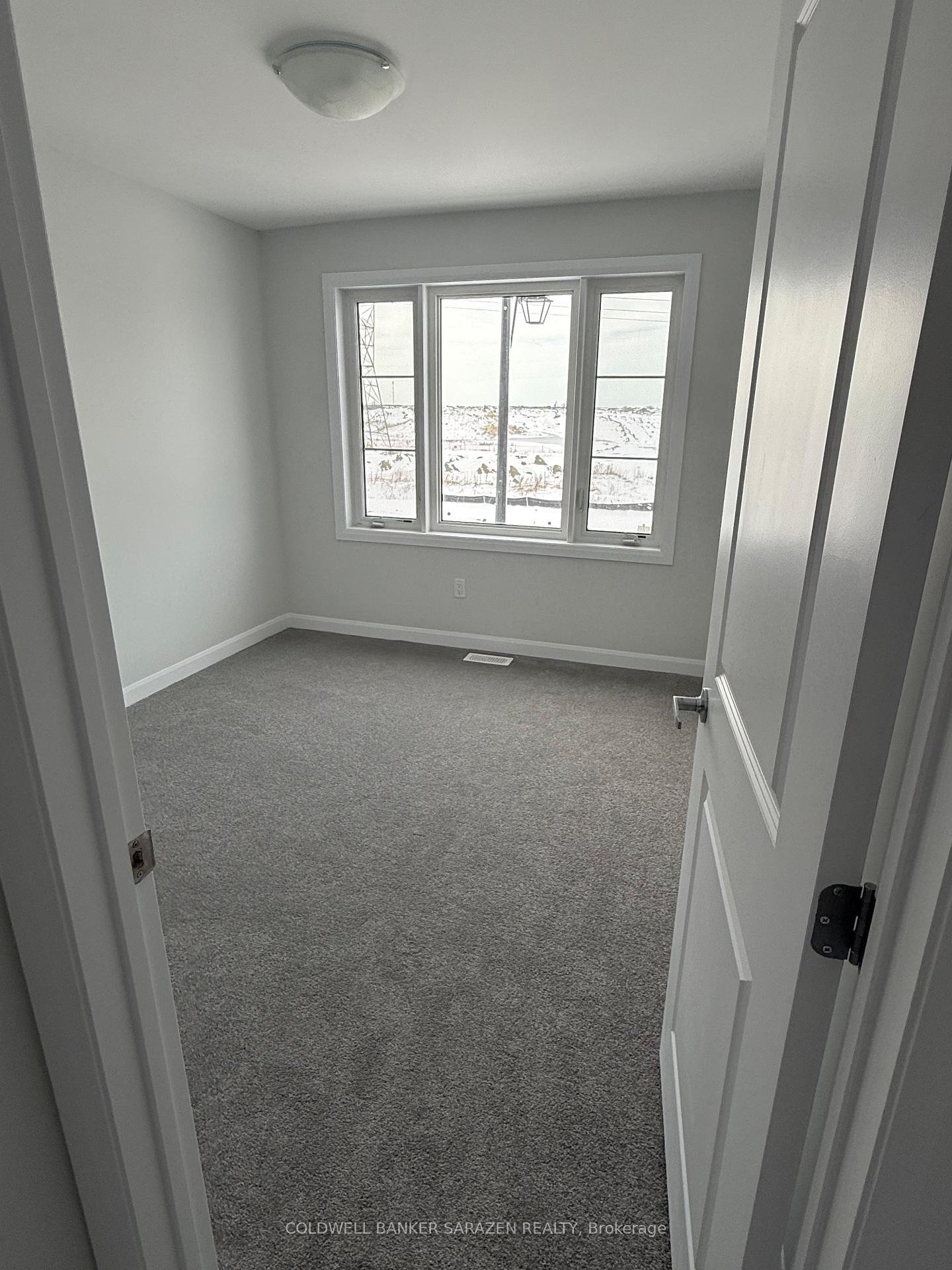 Photo 12 of 741 Fairline Row N, Ottawa, Kanata - Emerald Meadows/Trailwest — HOMEH