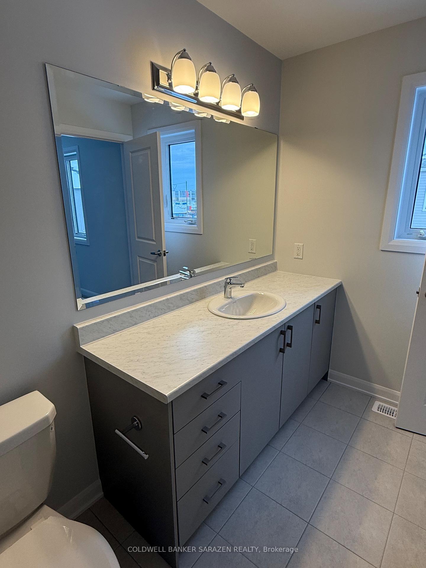 Photo 23 of 741 Fairline Row N, Ottawa, Kanata - Emerald Meadows/Trailwest — HOMEH