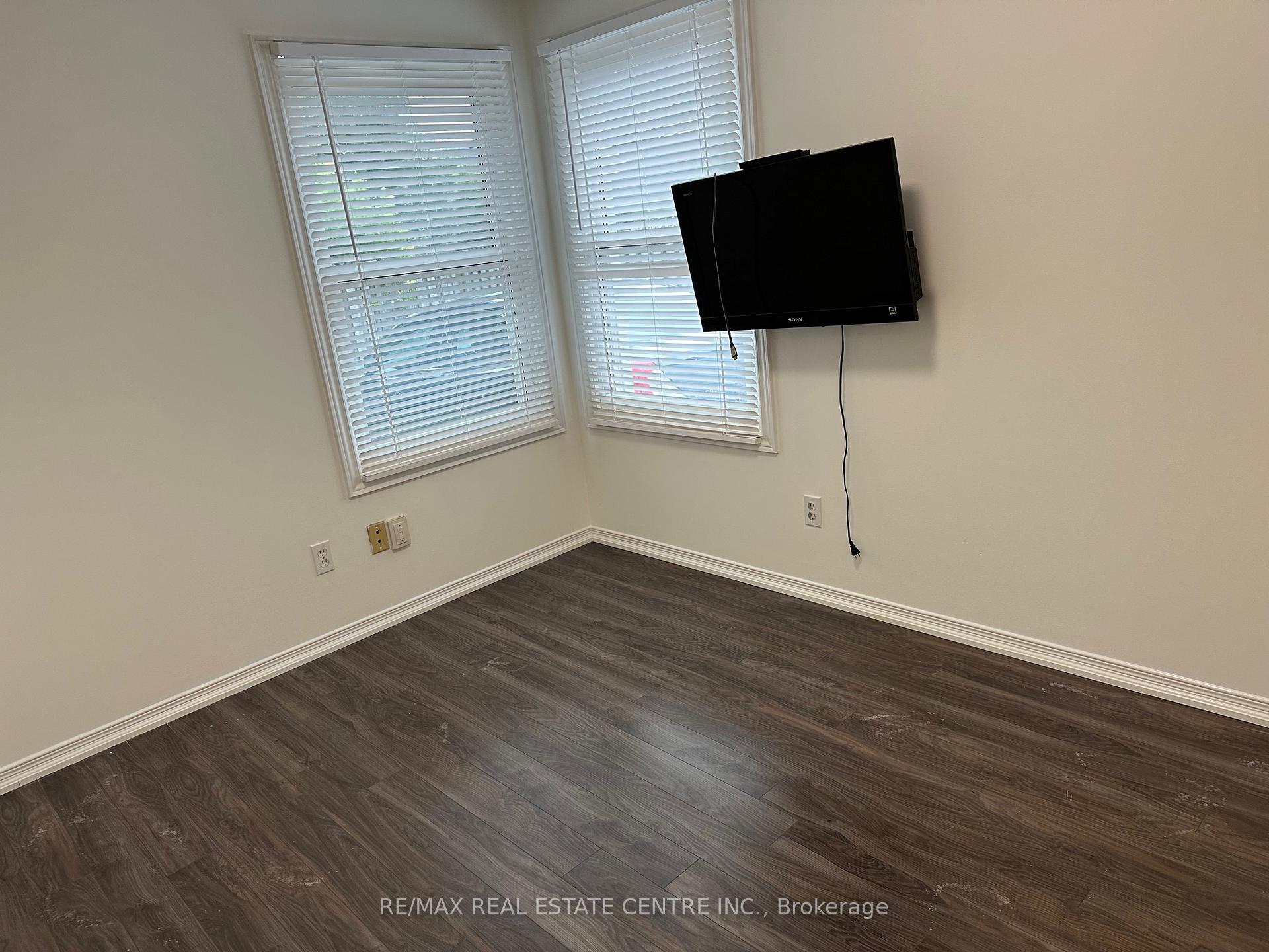 Photo 13 of 15 East 33rd Street, Hamilton, Raleigh — HOMEH