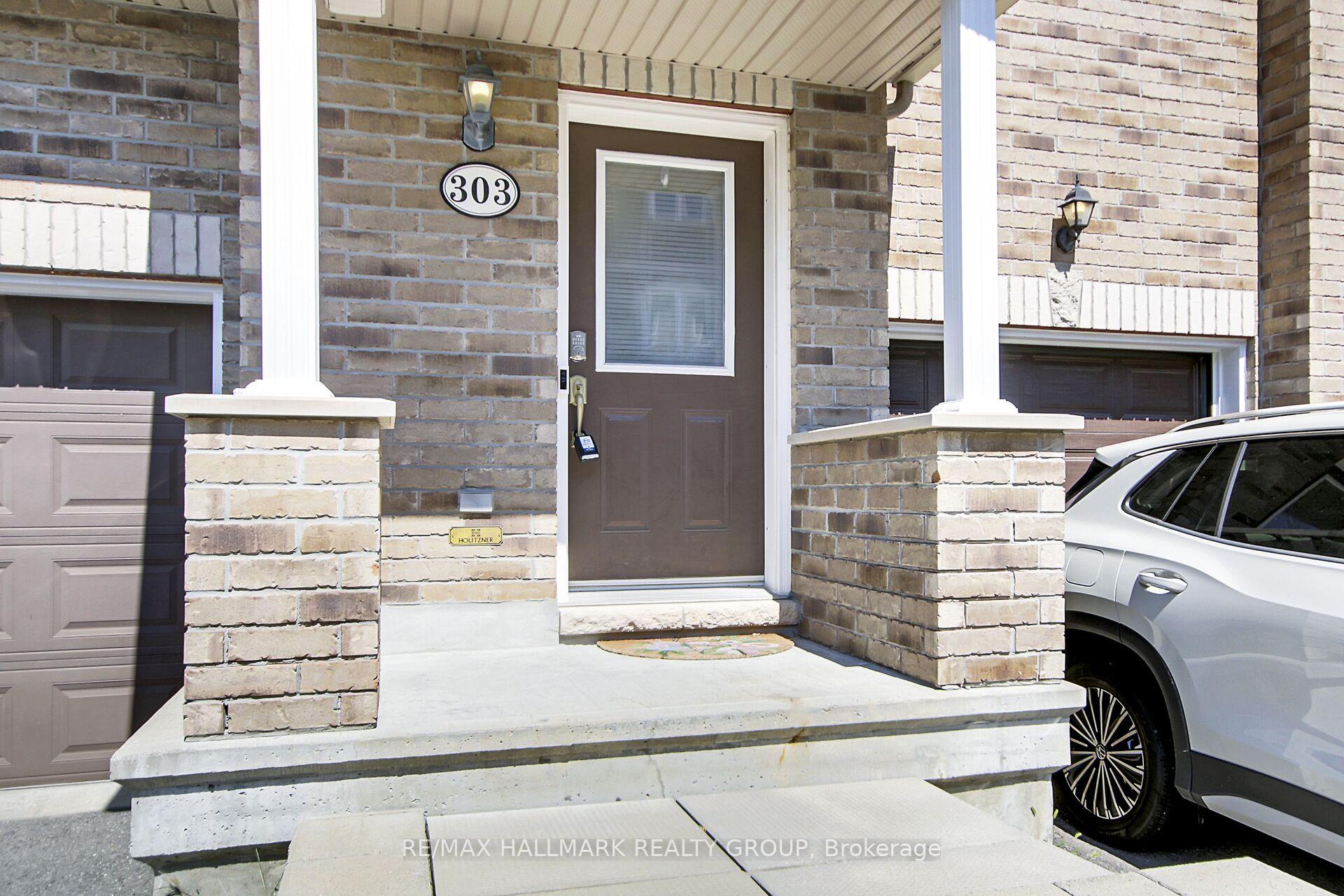 Photo 3 of 303 Mosaic Private, Ottawa, Kanata - Morgan's Grant/South March — HOMEH
