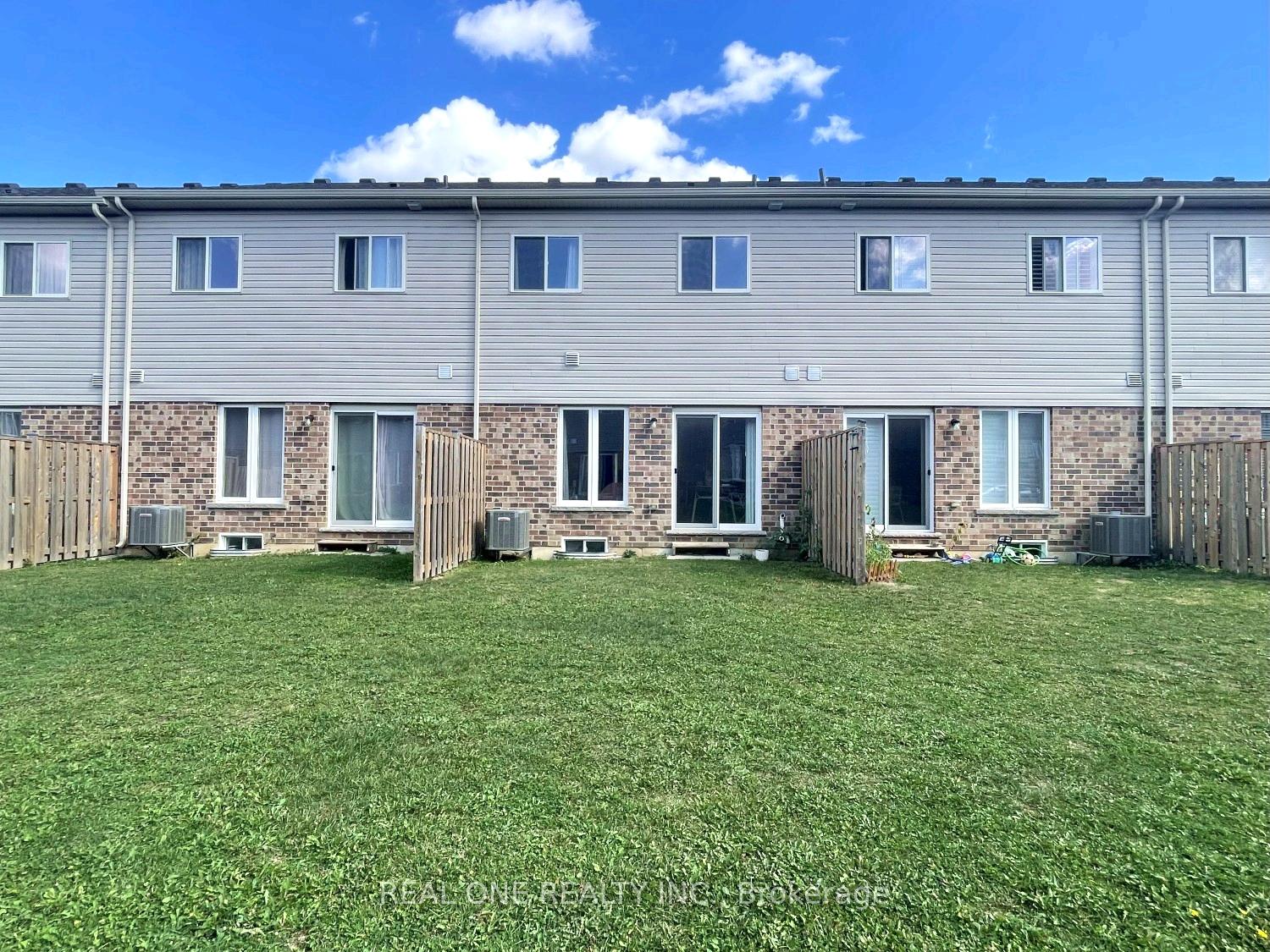 Photo 20 of 7 Sharp Drive, Hamilton, Meadowlands — HOMEH