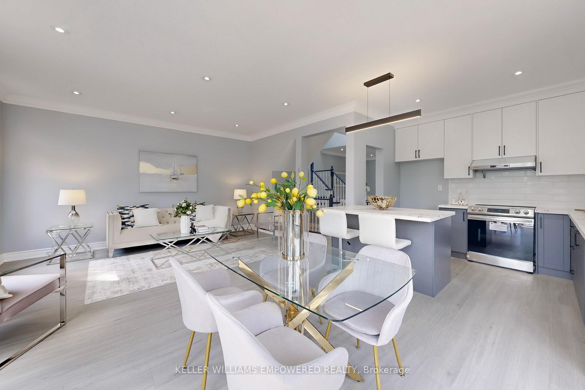 Photo 13 of 71 Mansfield Lane, Markham, Markville — HOMEH