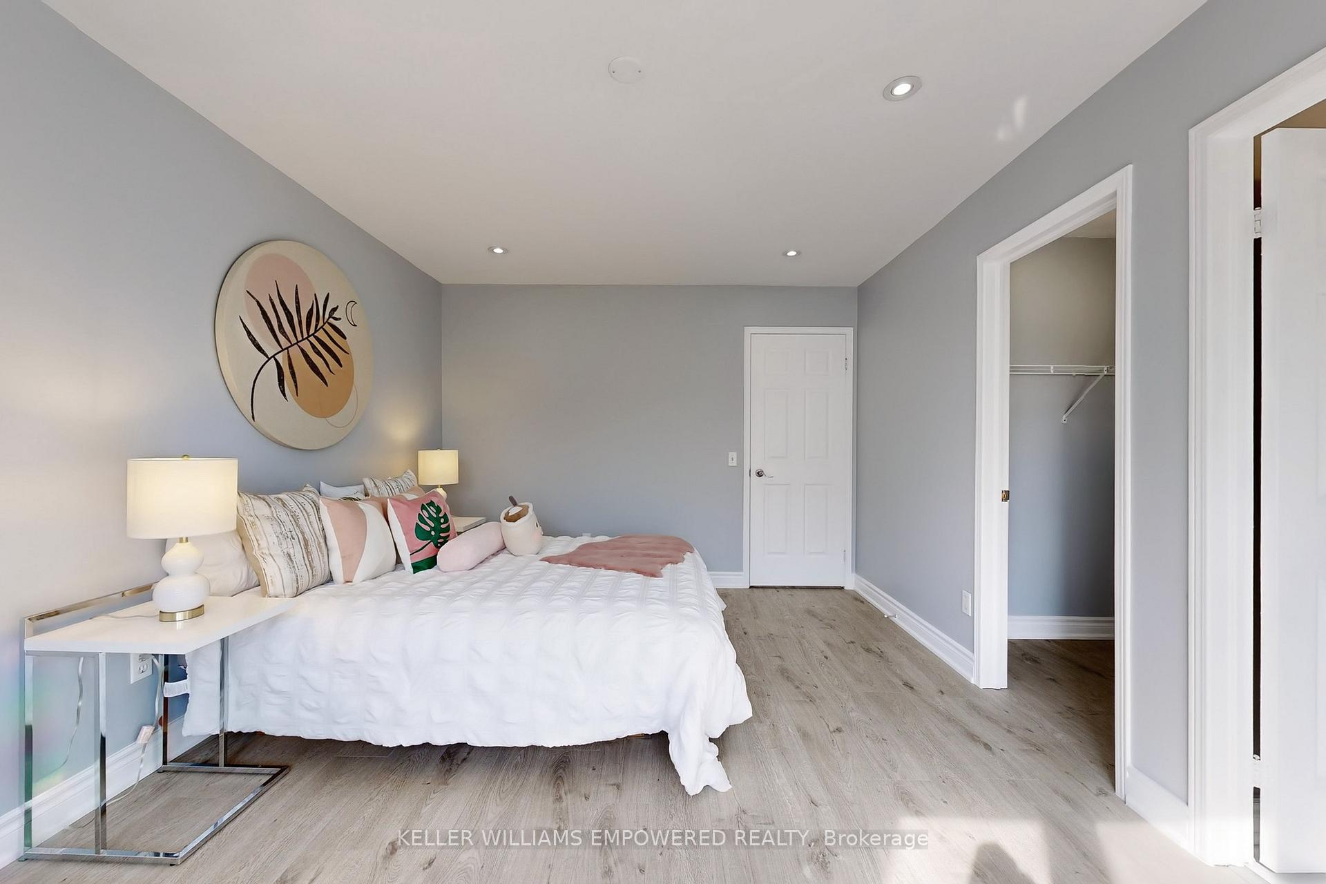 Photo 36 of 71 Mansfield Lane, Markham, Markville — HOMEH
