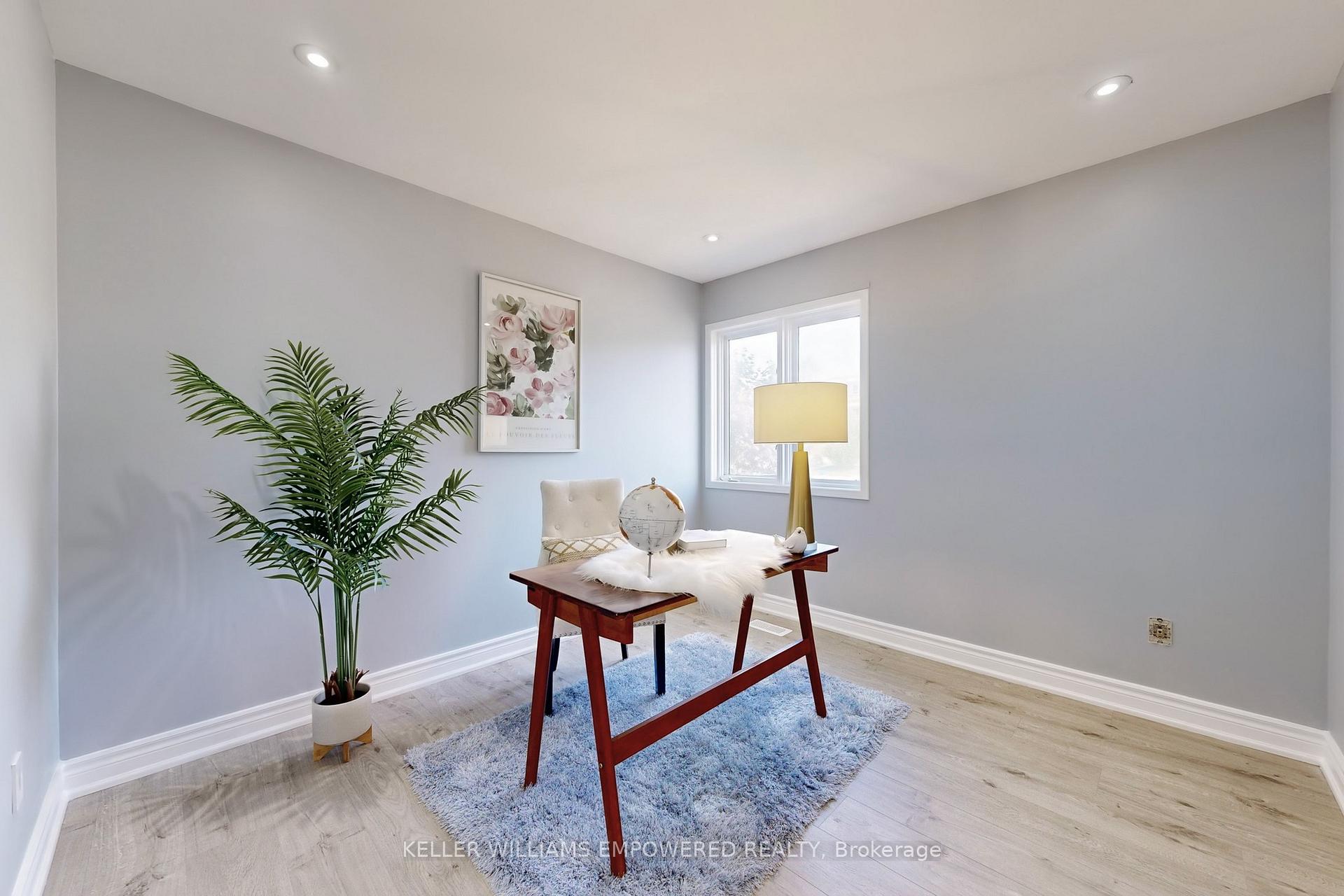 Photo 40 of 71 Mansfield Lane, Markham, Markville — HOMEH