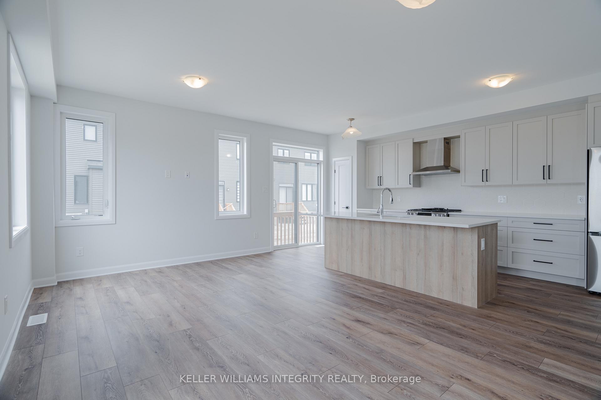 Photo 9 of 58 Osler Street, Ottawa, Kanata - Morgan's Grant/South March — HOMEH